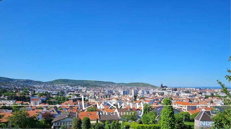 Maison d'architecte - 237 m² - 10 pièces