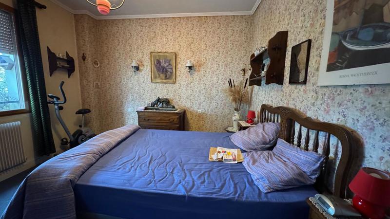 Maison - 212 m² - 10 pièces