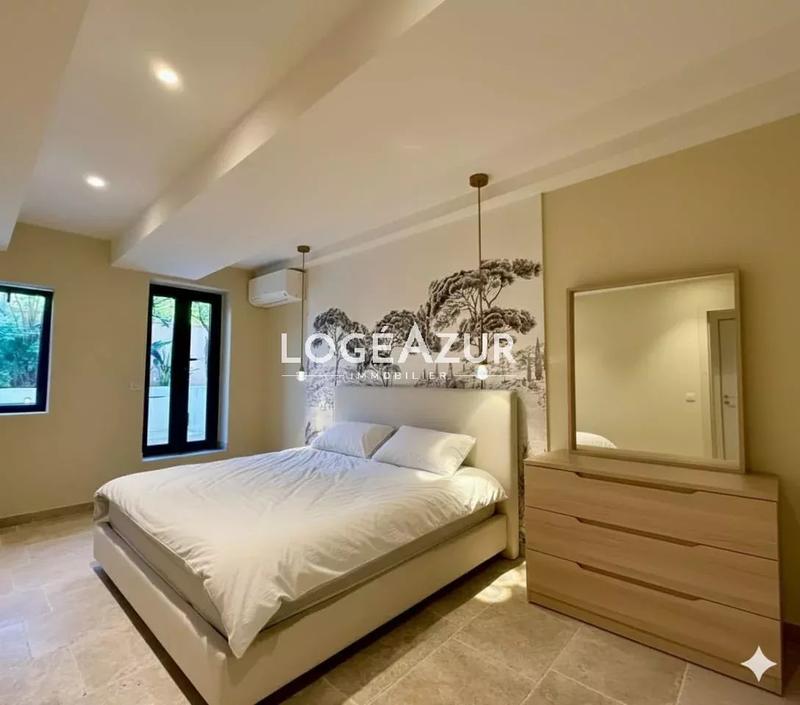 Appartement - 106 m² - 5 pièces