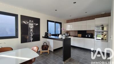 Maison - 128 m² - 5 pièces