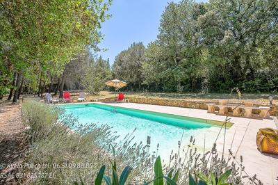 Maison - 282 m² - 10 pièces