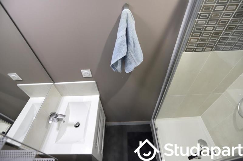 Chambre - 14 m² - 1 pièce