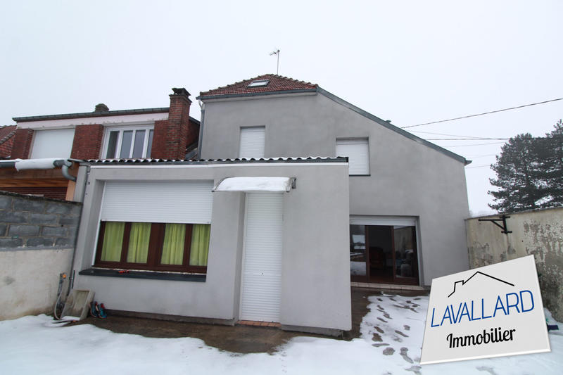 Maison - 162 m² - 9 pièces