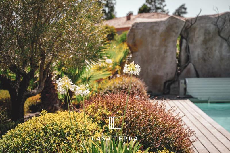 Villa - 250 m² - 9 pièces