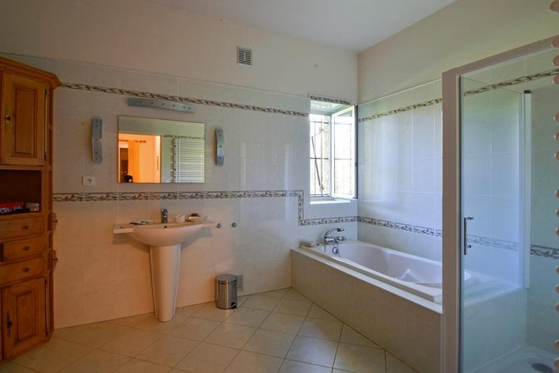 Maison - 188 m² - 6 pièces