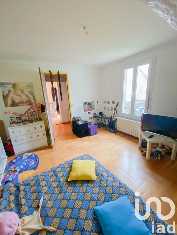 Maison - 219 m² - 8 pièces