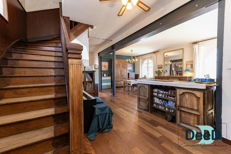 Maison ancienne - 177 m² - 7 pièces