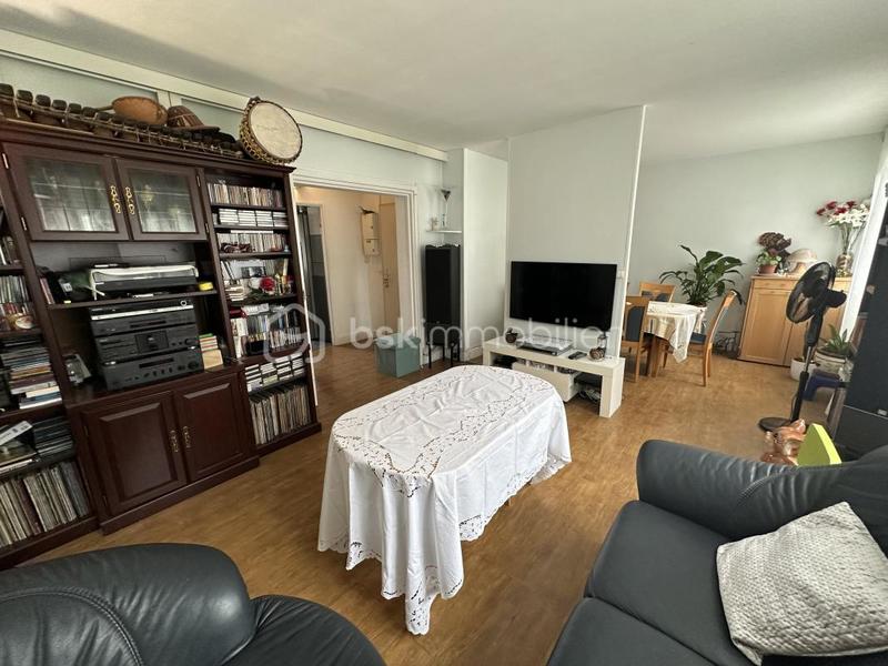 Appartement - 64 m² - 4 pièces