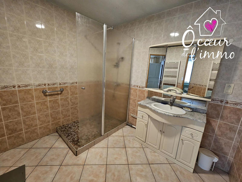 Maison - 262 m² - 11 pièces