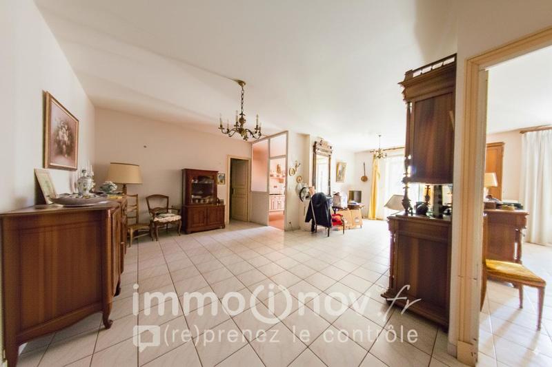 Maison - 280 m² - 6 pièces