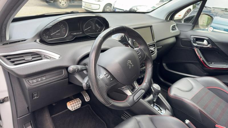Peugeot 208 1.2 PureTech 110 Eat6 Gt-Line - Automatique