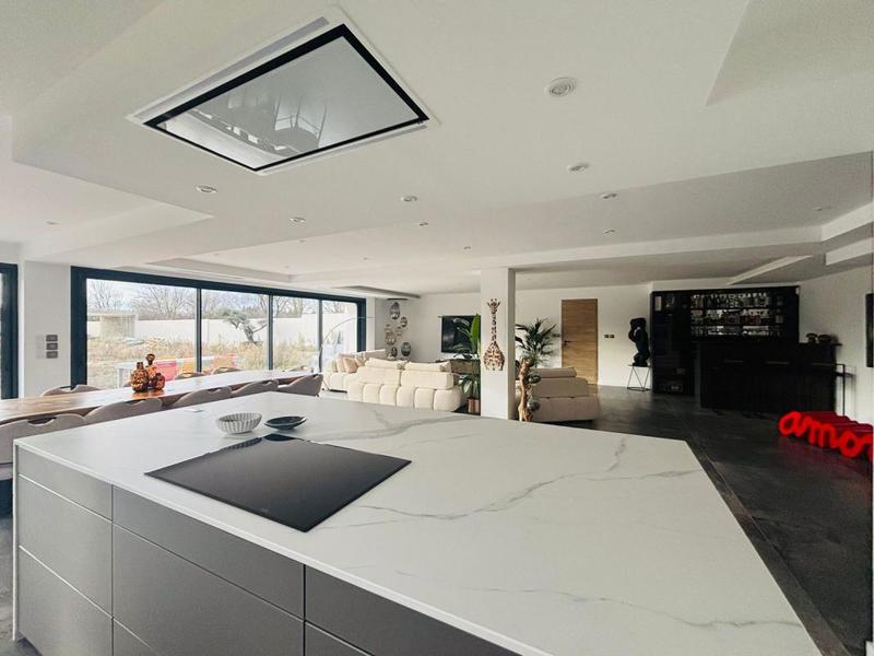 Mas - 220 m² - 5 pièces