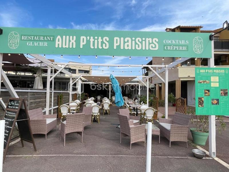 Local commercial - 114 m² - 5 pièces