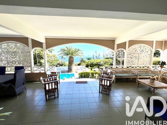 Maison - 157 m² - 7 pièces