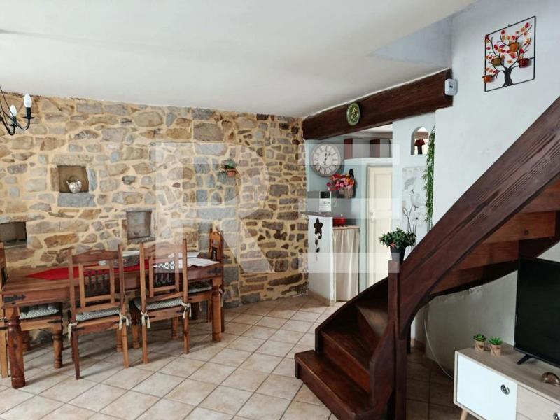 Maison de village - 80 m² - 3 pièces
