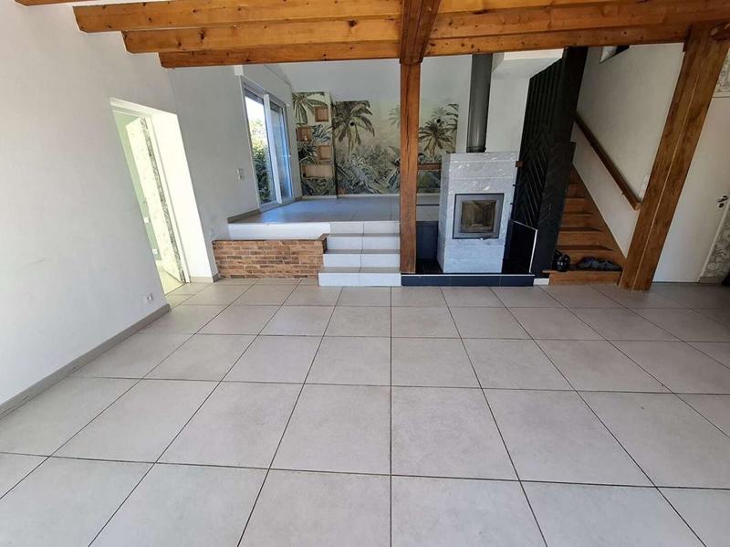 Maison - 140 m² - 8 pièces