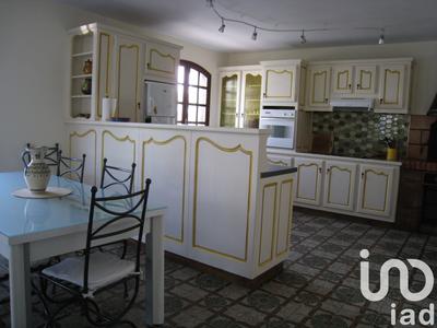 Maison - 330 m² - 8 pièces