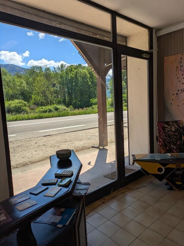 Local commercial - 100 m² - 2 pièces