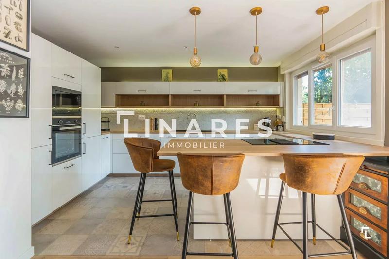 Appartement - 85 m² - 4 pièces