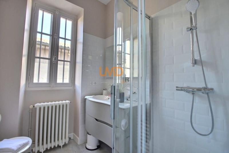 Maison bourgeoise - 217 m² - 6 pièces