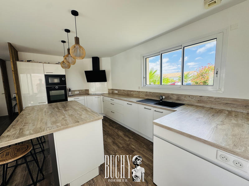 Maison - 94 m² - 4 pièces