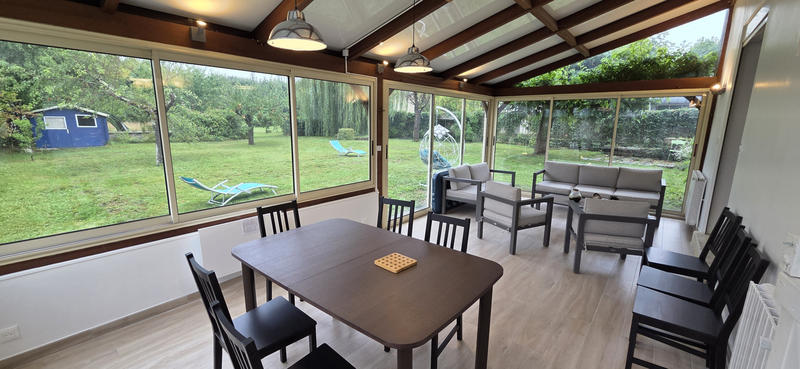 Propriété - 205 m² - 9 pièces