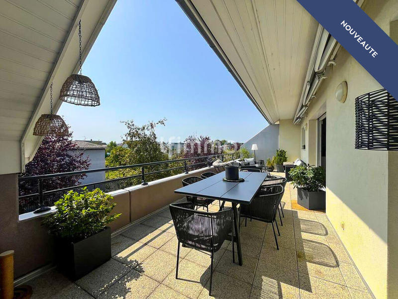 Appartement - 107 m² - 3 pièces