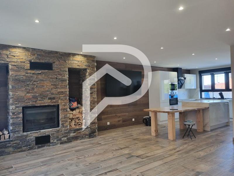 Appartement - 85 m² - 3 pièces