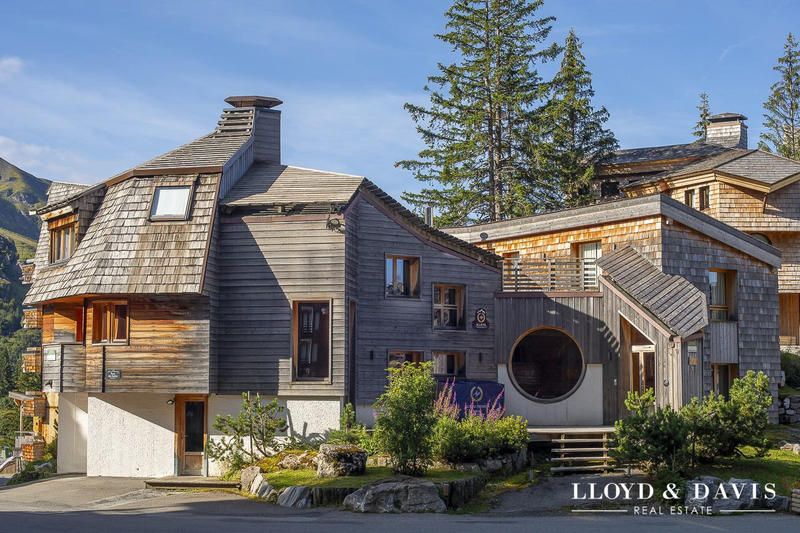 Châlet - 295 m² - 11 pièces