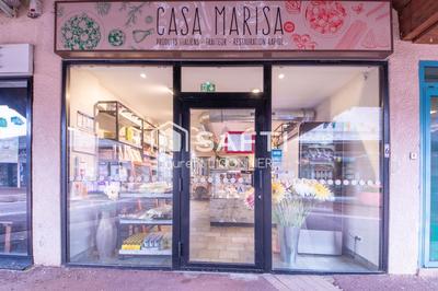 Local commercial - 77 m² - 4 pièces