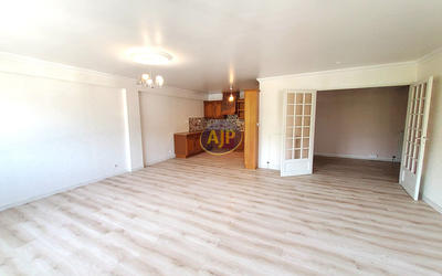 Appartement - 87 m² - 3 pièces