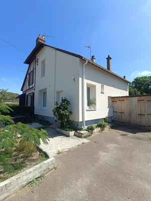 Maison - 75 m² - 5 pièces