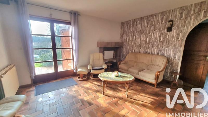 Maison - 220 m² - 7 pièces