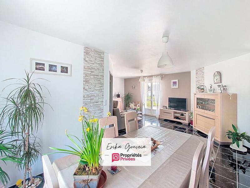 Maison - 100 m² - 5 pièces