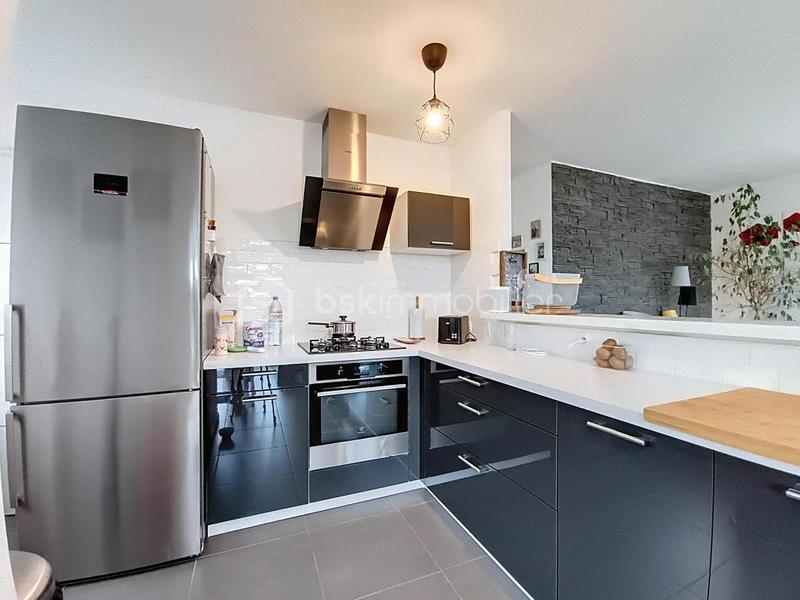 Maison - 102 m² - 4 pièces