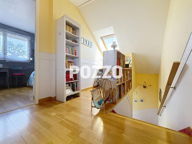 Maison - 100 m² - 6 pièces