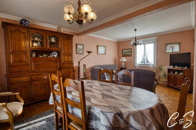 Maison - 102 m² - 5 pièces