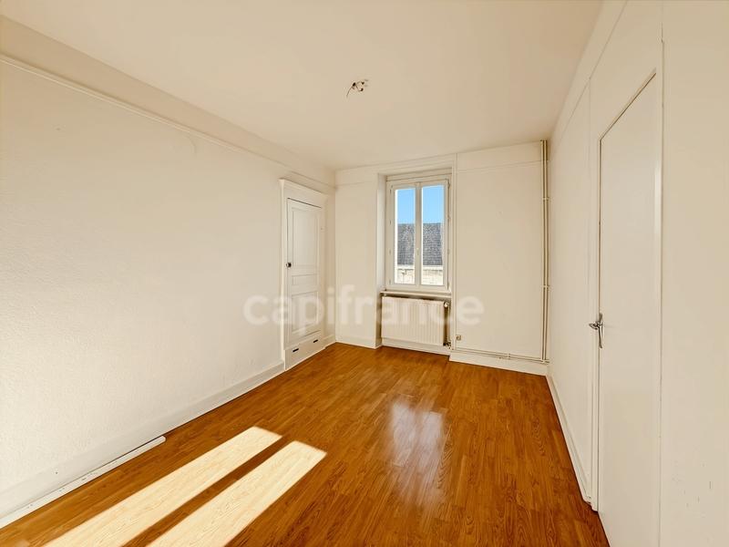 Immeuble - 275 m² - 13 pièces