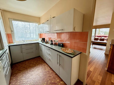 Appartement - 90 m² - 5 pièces