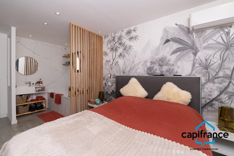 Maison - 172 m² - 7 pièces