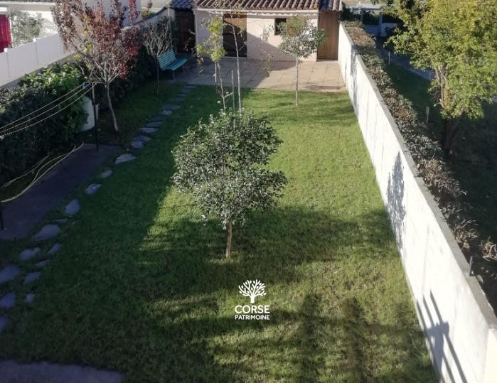 Maison - 83 m² - 5 pièces