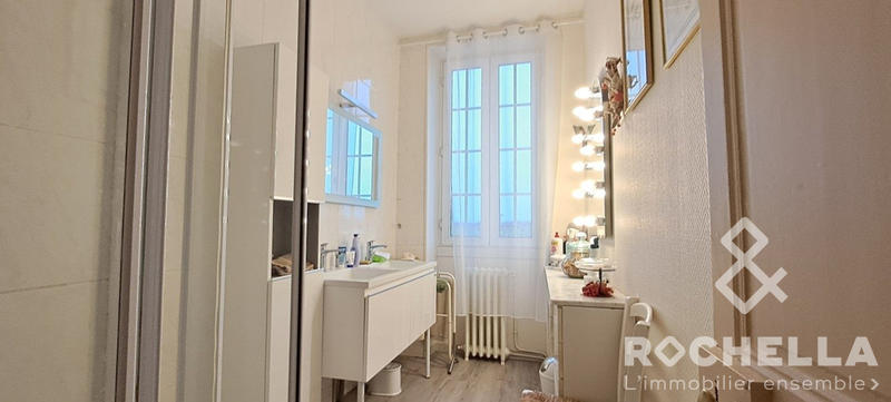 Maison ancienne - 250 m² - 8 pièces