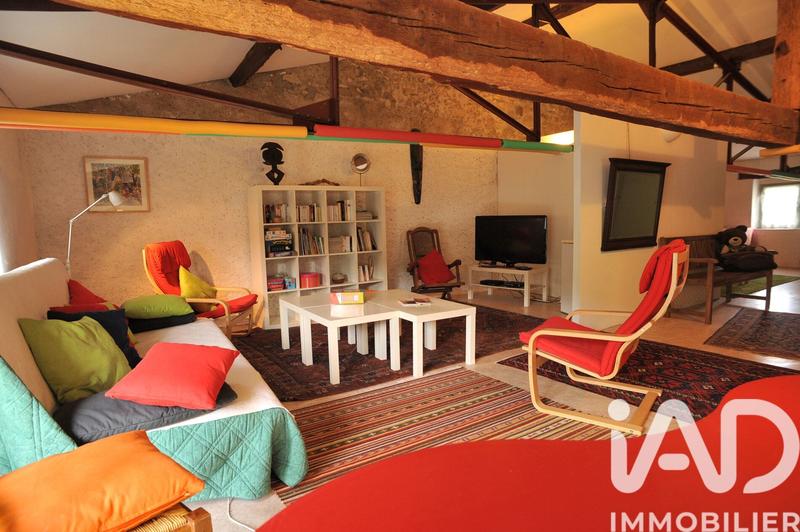 Maison - 340 m² - 9 pièces