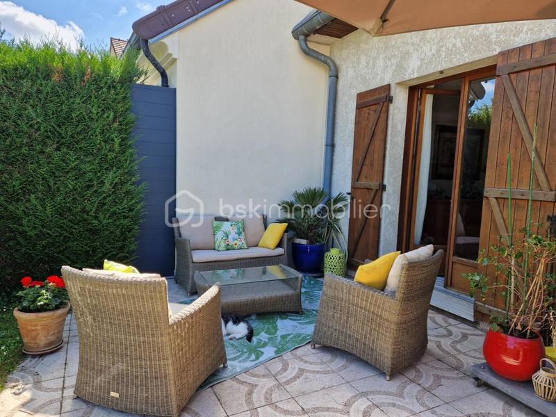 Maison traditionnelle - 170 m² - 5 pièces