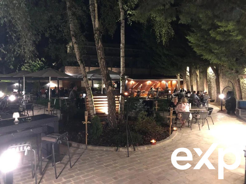 Fonds de commerce - Magasins - 900 m²