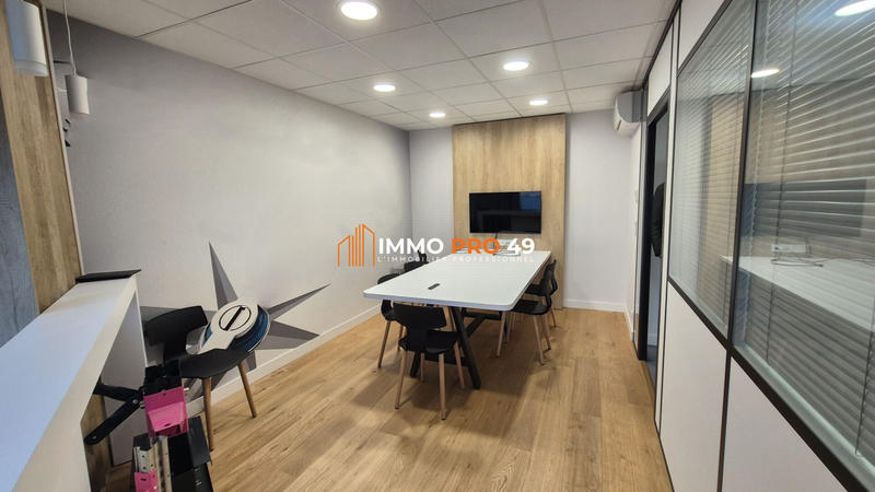 Local d'activités - 3 330 m²