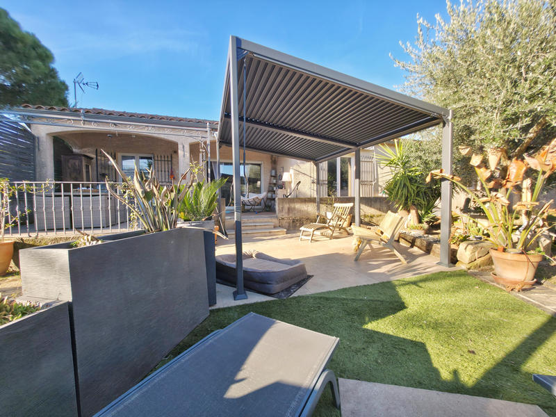 Maison - 93 m² - 5 pièces