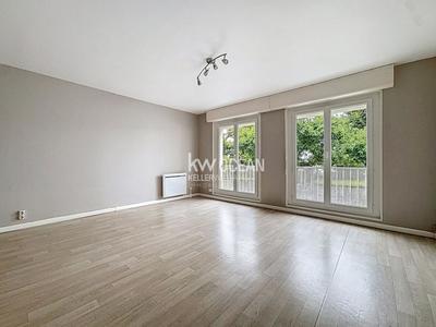 Appartement - 94 m² - 5 pièces