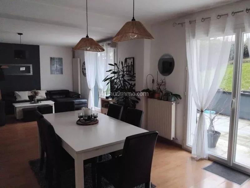 Maison - 104 m² - 4 pièces