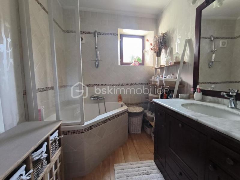 Maison - 107 m² - 5 pièces